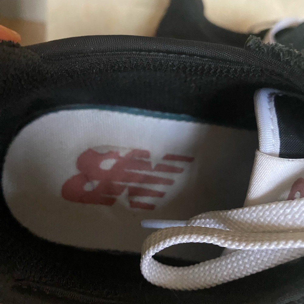 New Balance Women's Black and White Sneakers with Gum Sole - Picture 6 of 7